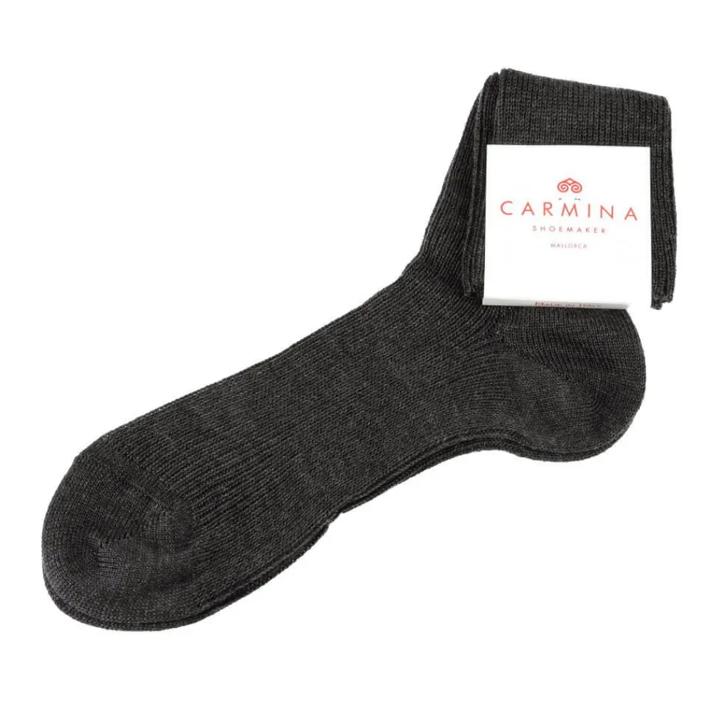 Women's short socks in dark grey. | Carmina Sale